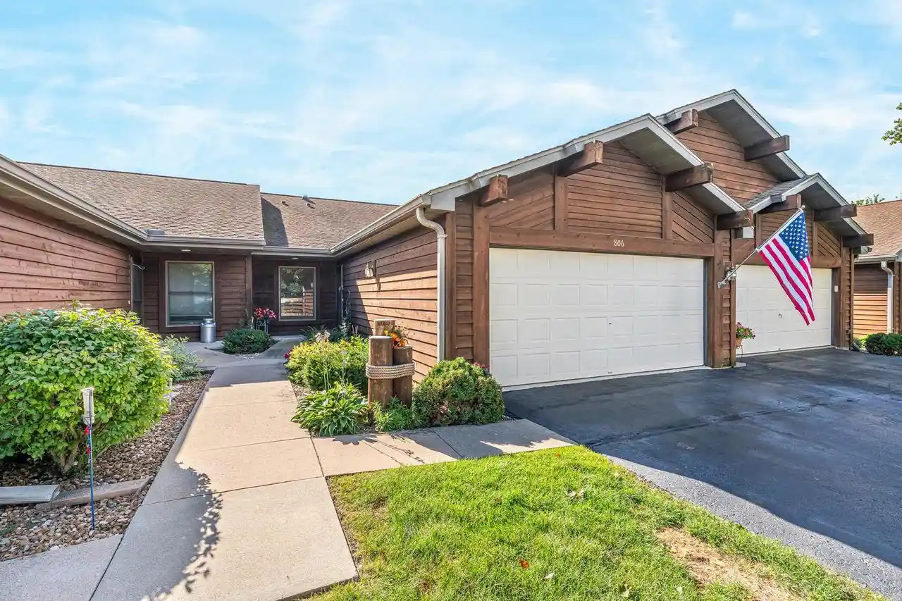 Photo 1 of Condo for sale at 806 E River Dr, Omro, WI 54963 | MLS# 50332701 | Listing updated on 2026-09-21