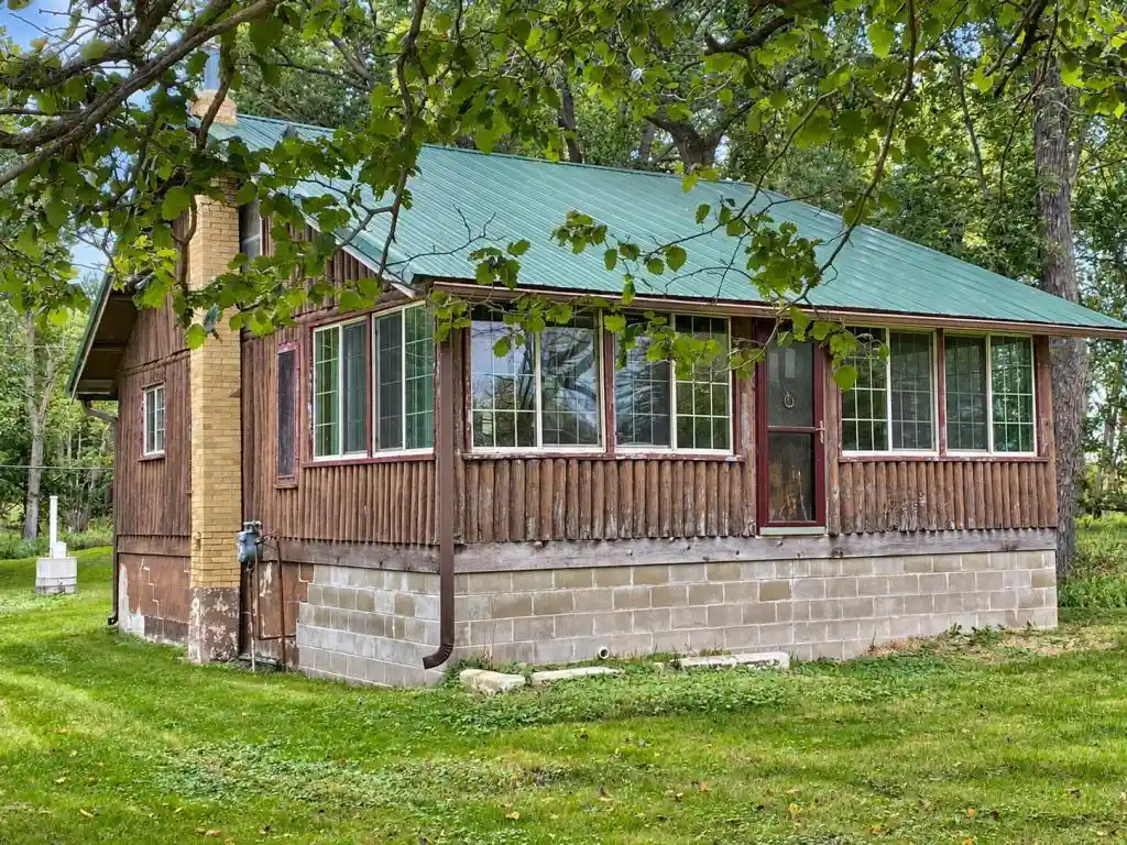 Photo 1 of Single family home for sale at W7720 Lamp Rd, Fort Atkinson, WI 53538 | MLS# 2032728 | Listing updated on 2026-09-22