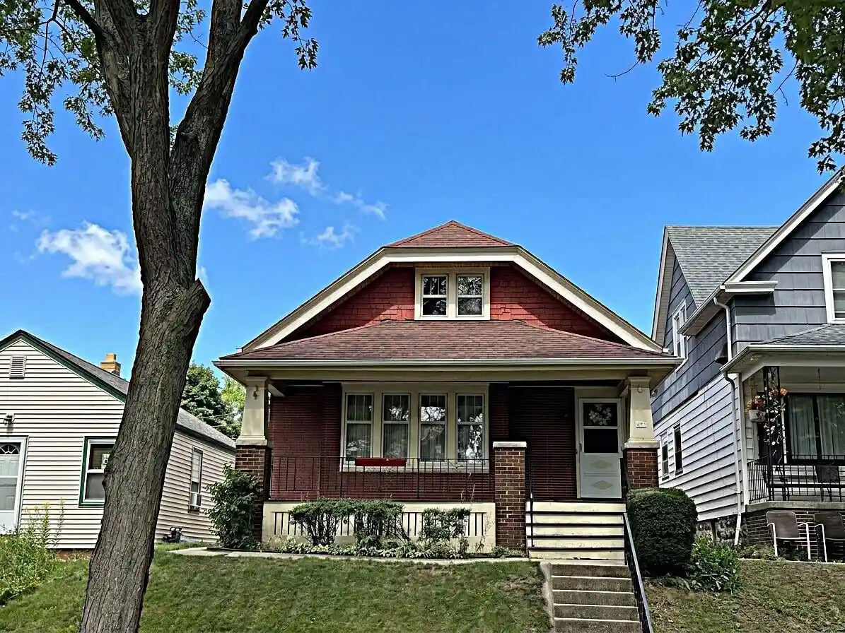 Photo 1 of Single family home for sale at 627 E Russell Ave, Milwaukee, WI 53207 | MLS# 1980721 | Listing updated on 2026-09-15