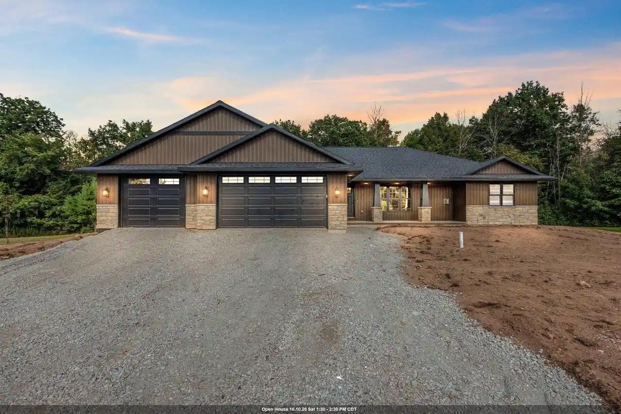 Photo 1 of Single family home for sale at 6157 Bay Hl Ct, Luxemburg, WI 54217 | MLS# 50332712 | Listing updated on 2026-10-04