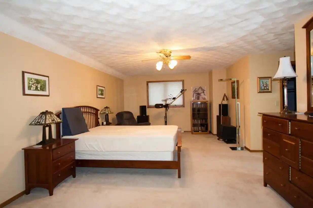 Photo 3 of Single family home for sale at 3316 S White Birch Ln, Appleton, WI 54915 | MLS# 50332716 | Listing updated on 2026-09-21