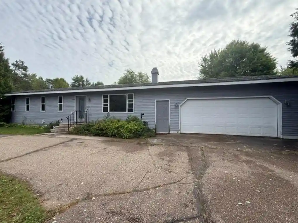 Photo 1 of Single family home for sale at 1542 Pine Grv Dr, Kronenwetter, WI 54455 | MLS# 22604577 | Listing updated on 2026-09-18