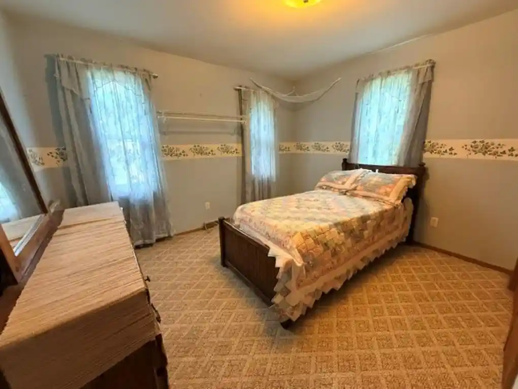 Photo 3 of Single family home for sale at 1542 Pine Grv Dr, Kronenwetter, WI 54455 | MLS# 22604577 | Listing updated on 2026-09-18