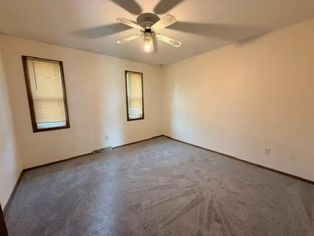 Photo 4 of Single family home for sale at 1542 Pine Grv Dr, Kronenwetter, WI 54455 | MLS# 22604577 | Listing updated on 2026-09-18