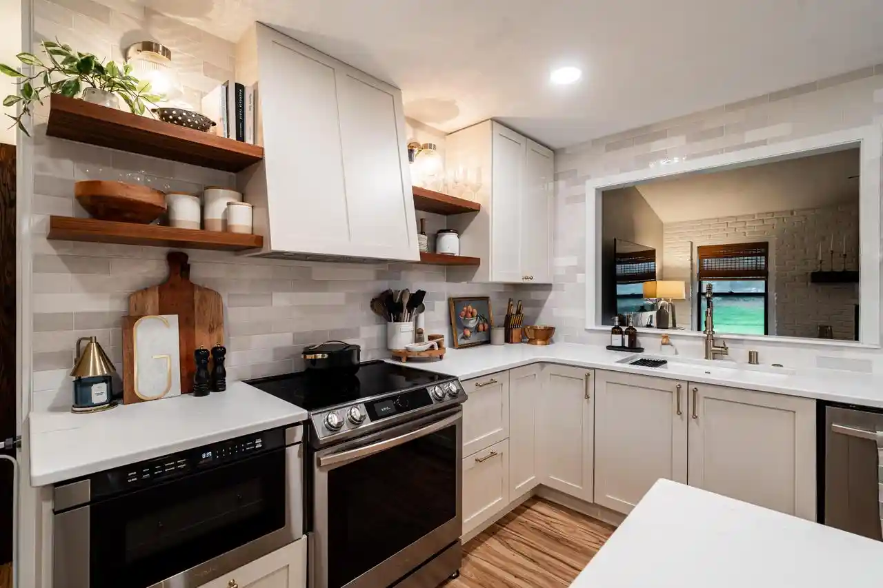 Photo 3 of Single family home for sale at 4106 W Southwood Dr, Franklin, WI 53132 | MLS# 1980731 | Listing updated on 2026-09-20