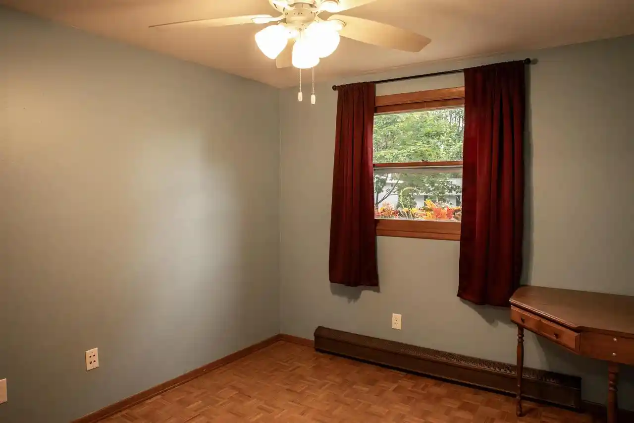 Photo 3 of Single family home for sale at 1255 April Ln, Green Bay, WI 54304 | MLS# 50332717 | Listing updated on 2026-09-22