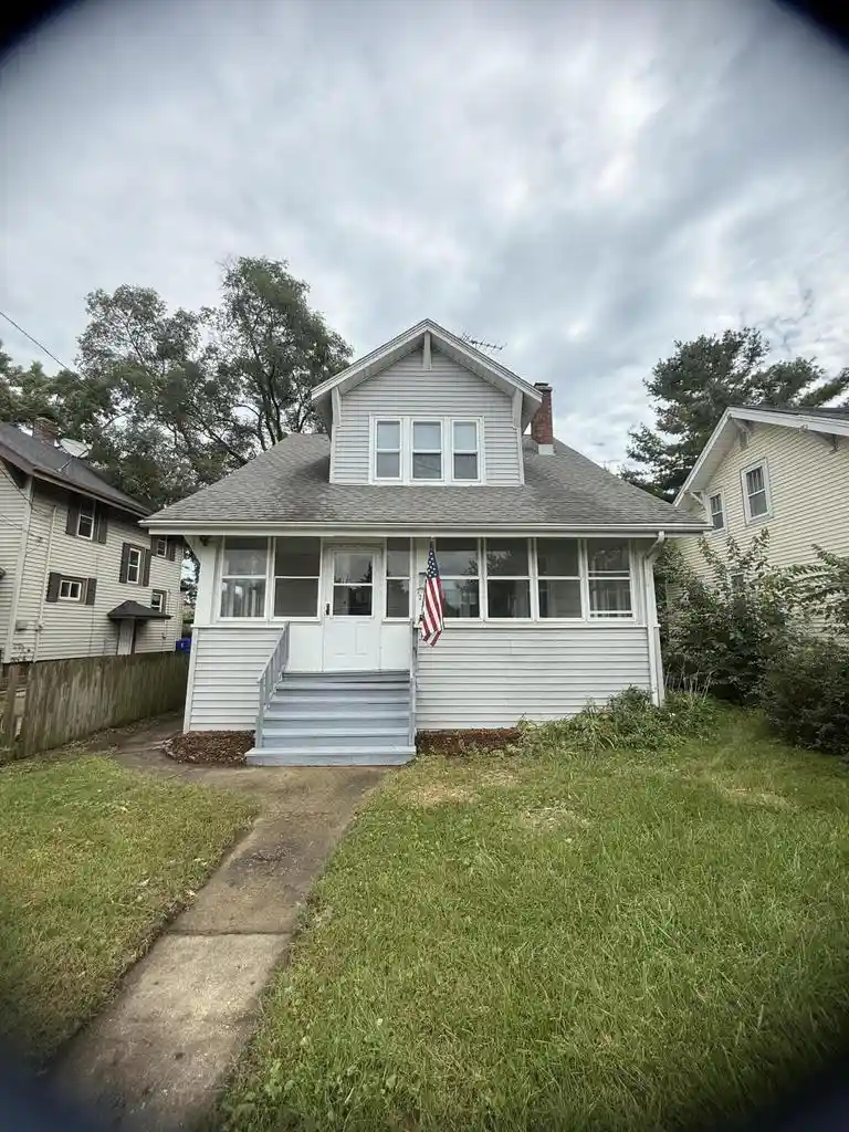 Photo 1 of Single family home for sale at 7235 Sheridan Rd, Kenosha, WI 53143 | MLS# 1980735 | Listing updated on 2026-09-15