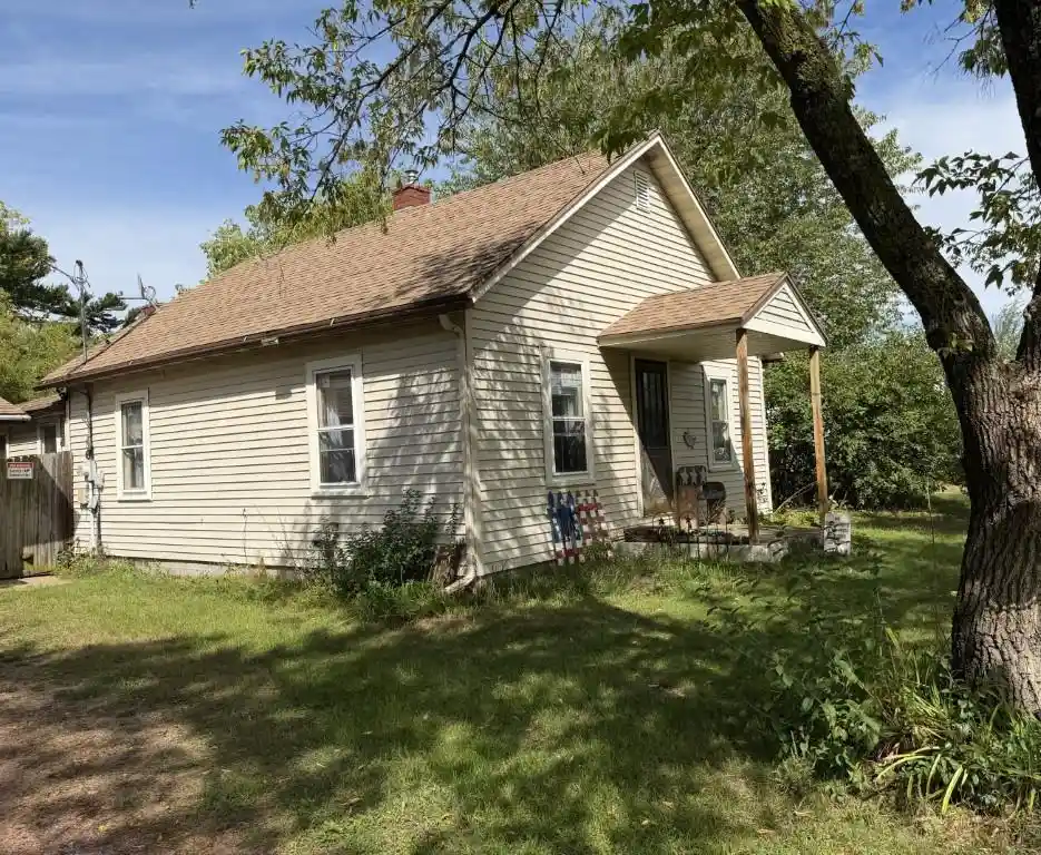 Photo 1 of Single family home for sale at 1100 Pine St, Schofield, WI 54476 | MLS# 22604579 | Listing updated on 2026-09-21
