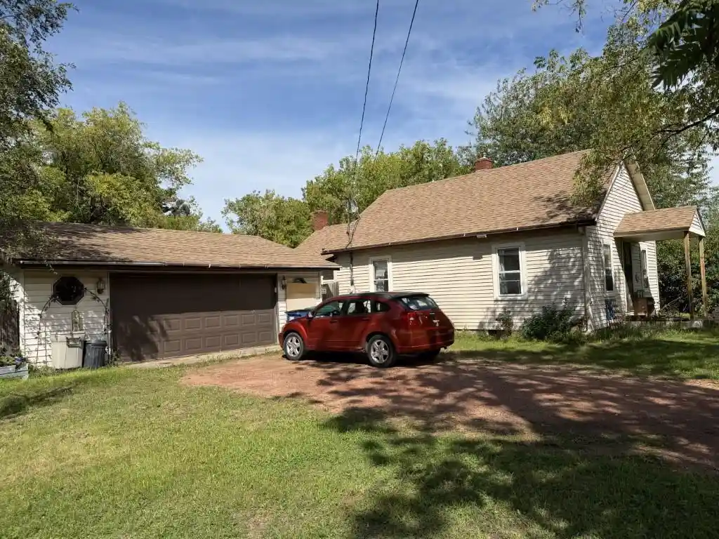 Photo 3 of Single family home for sale at 1100 Pine St, Schofield, WI 54476 | MLS# 22604579 | Listing updated on 2026-09-21