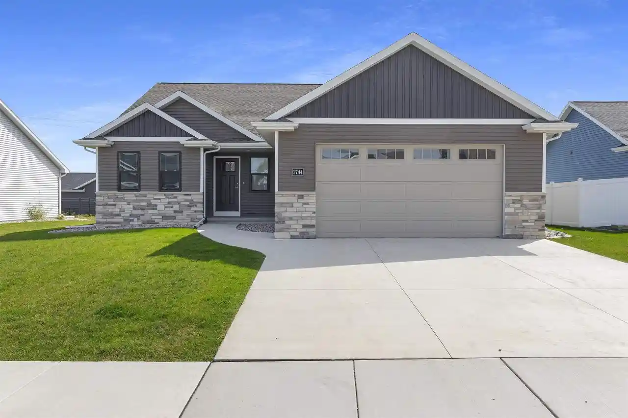 Photo 1 of Single family home for sale at 1744 Patriot Way, Neenah, WI 54956 | MLS# 50332724 | Listing updated on 2026-09-19