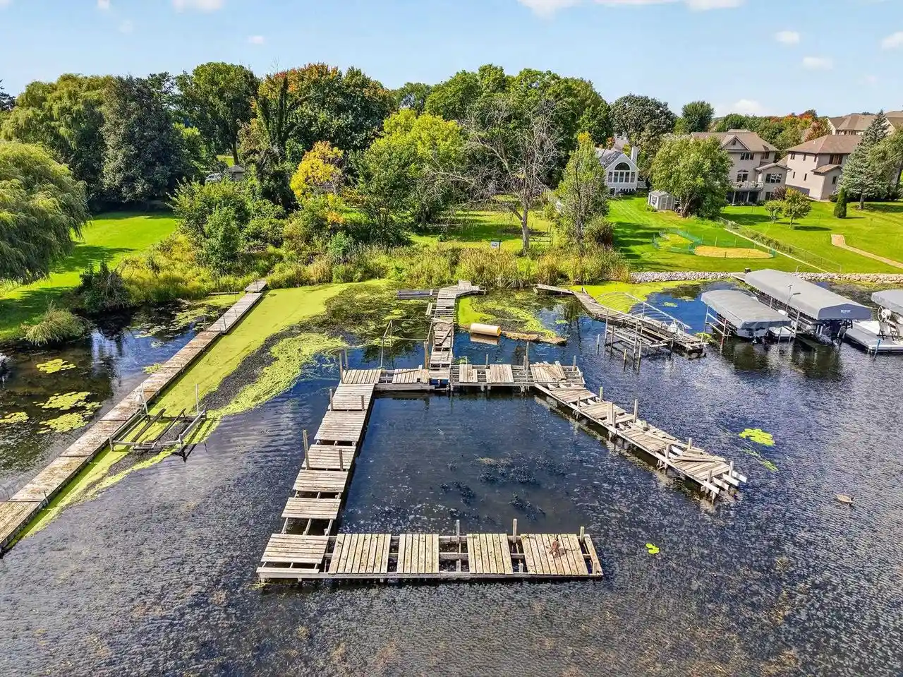 Photo 3 of Sale Pending at 5332 Blue Bill Park Dr, Madison, WI 53704 | MLS# 2032737 | Listing updated on 2026-09-24