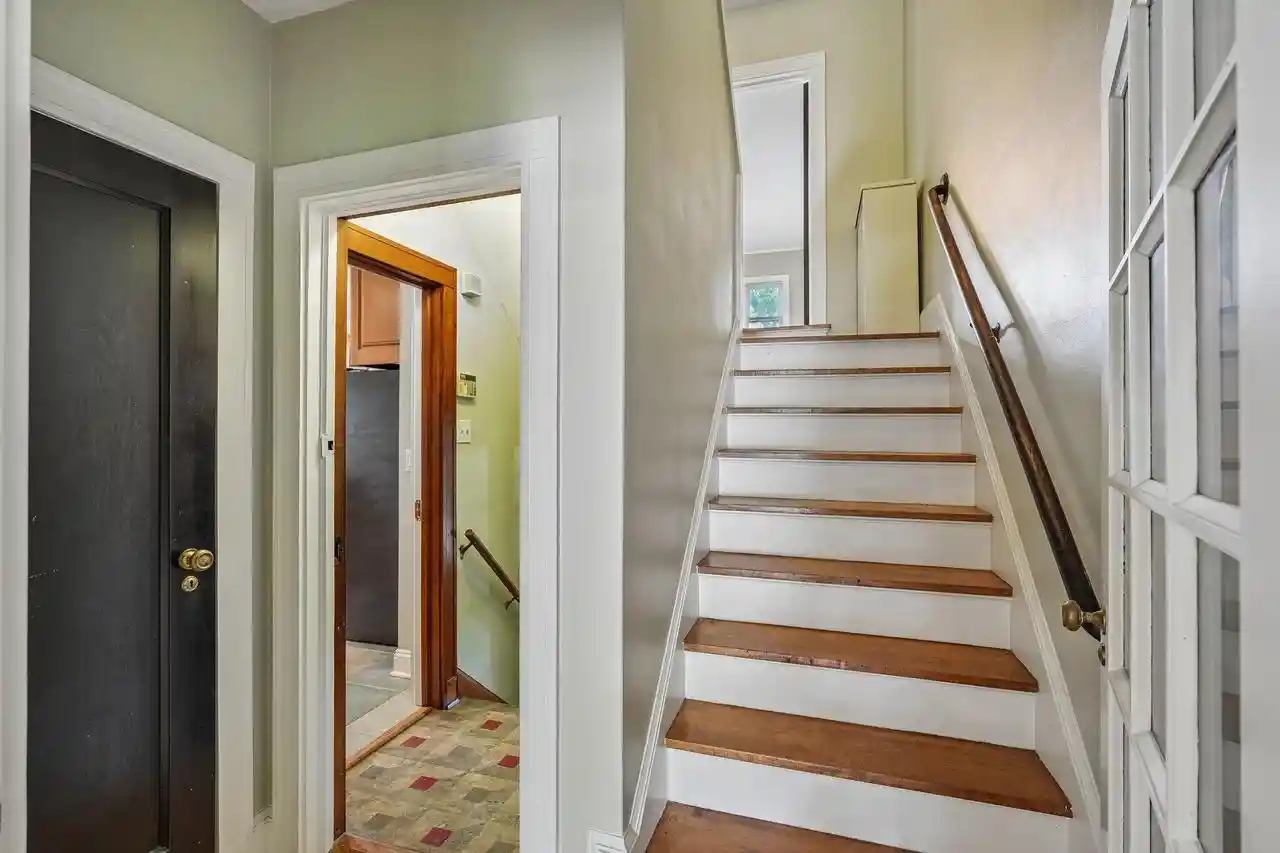 Photo 3 of Single family home for sale at 3424 N Summit Ave, Milwaukee, WI 53211 | MLS# 1980747 | Listing updated on 2026-09-24