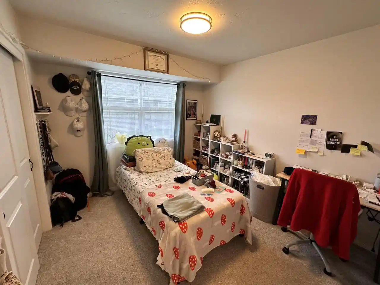 Photo 2 of Sale Pending at 1033 Cole Ct, Sheboygan Falls, WI 53085 | MLS# 1980748 | Listing updated on 2026-09-21