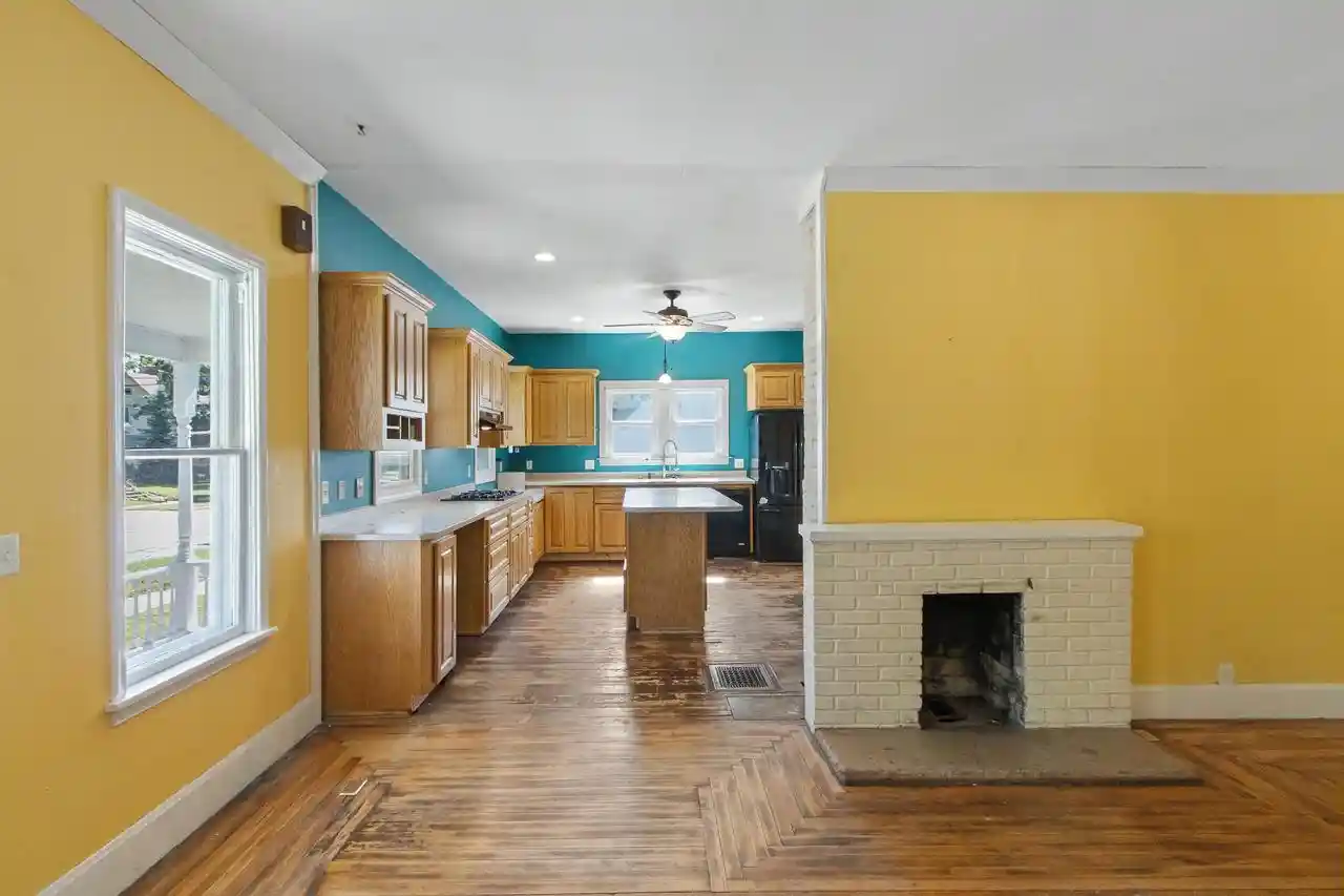Photo 4 of Multi family home for sale at 821 Ash St, Baraboo, WI 53913 | MLS# 2032750 | Listing updated on 2026-09-15