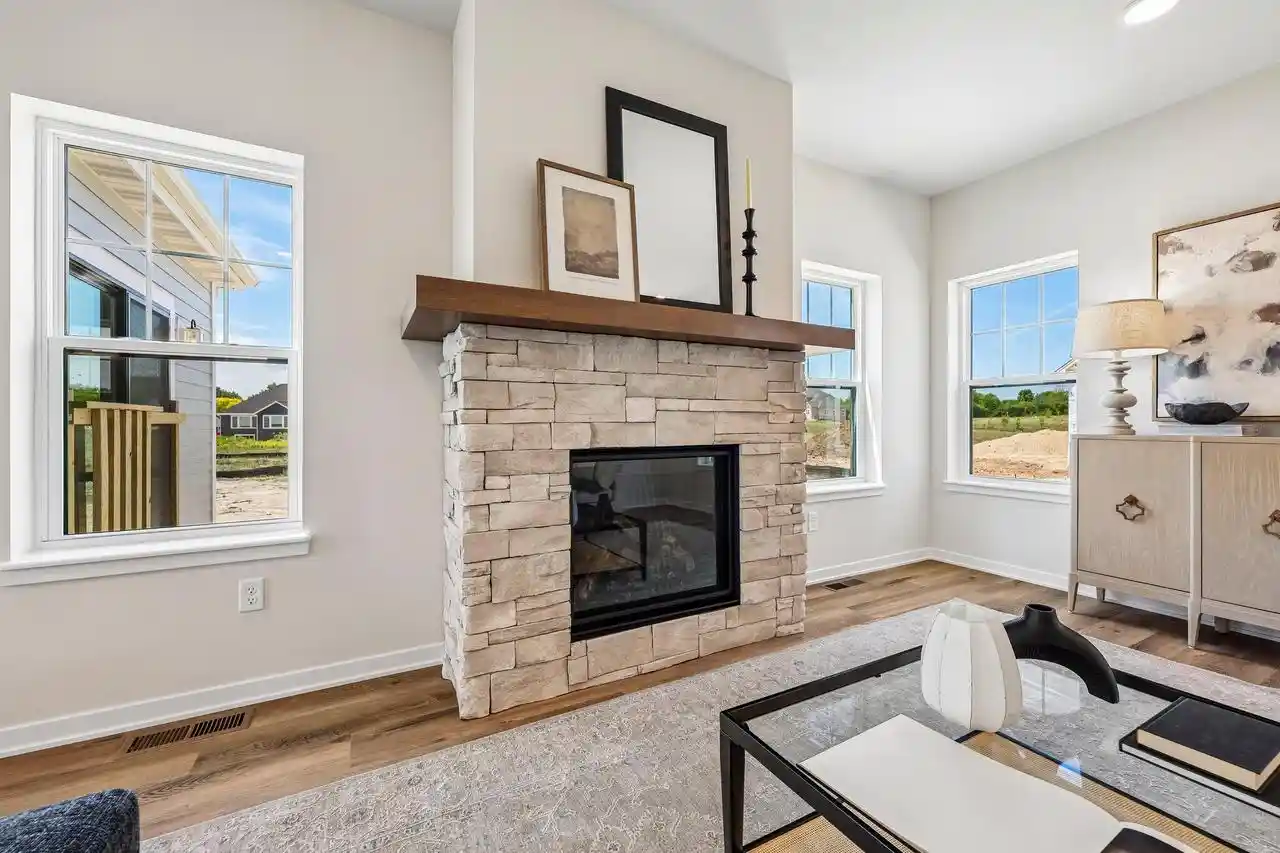 Photo 4 of Single family home for sale at 9901 N Migratory Ln, Mequon, WI 53097 | MLS# 1980753 | Listing updated on 2026-09-15