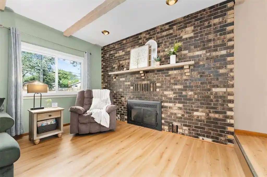 Photo 3 of Single family home for sale at 2810 Sherman St, Eau Claire, WI 54701 | MLS# 1605178 | Listing updated on 2026-09-17