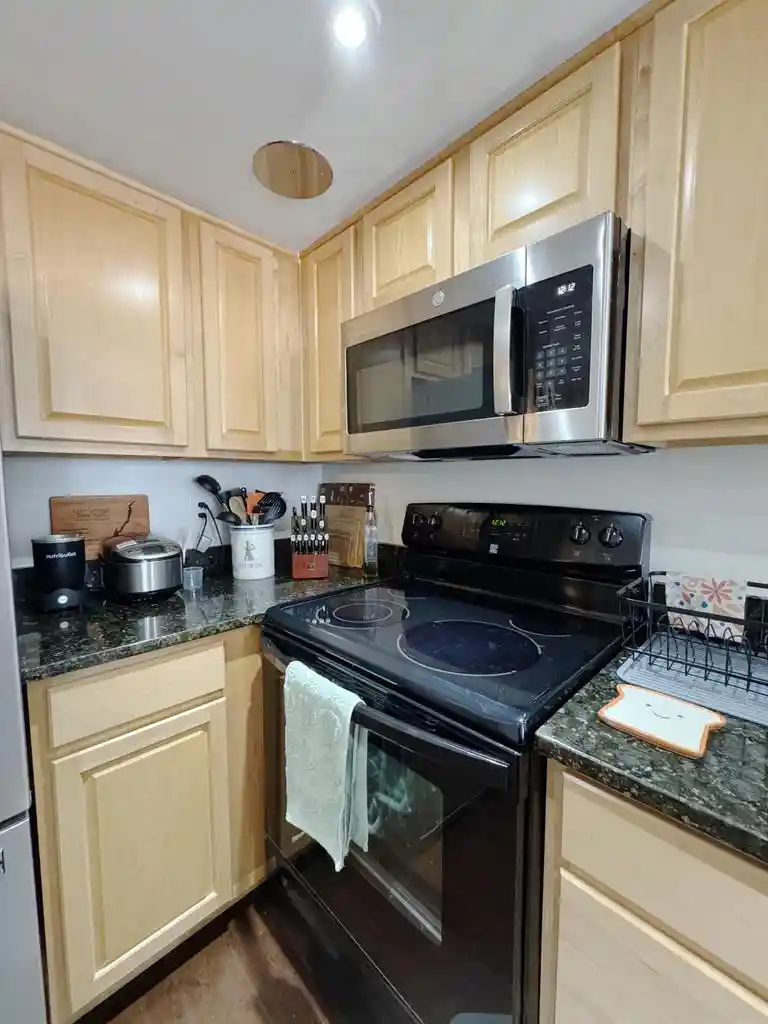 Photo 2 of Condo for sale at 270 E Highland Ave #1042, Milwaukee, WI 53202 | MLS# 1980764 | Listing updated on 2026-09-17
