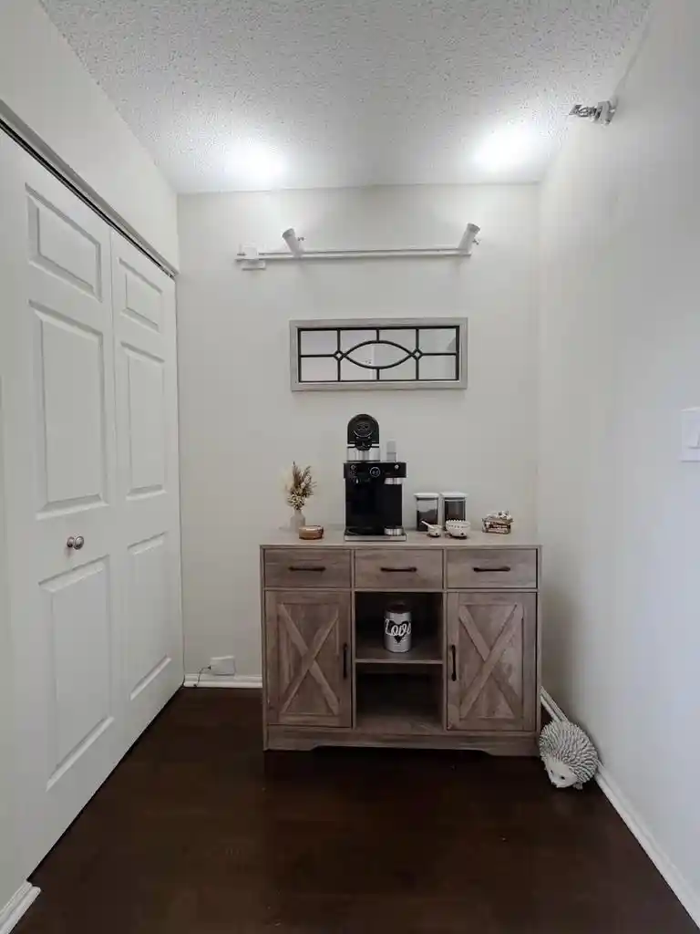Listing Photo 5 - Condo for sale in building located at 270 E Highland Ave, Milwaukee, WI 53202 - Unit #1042