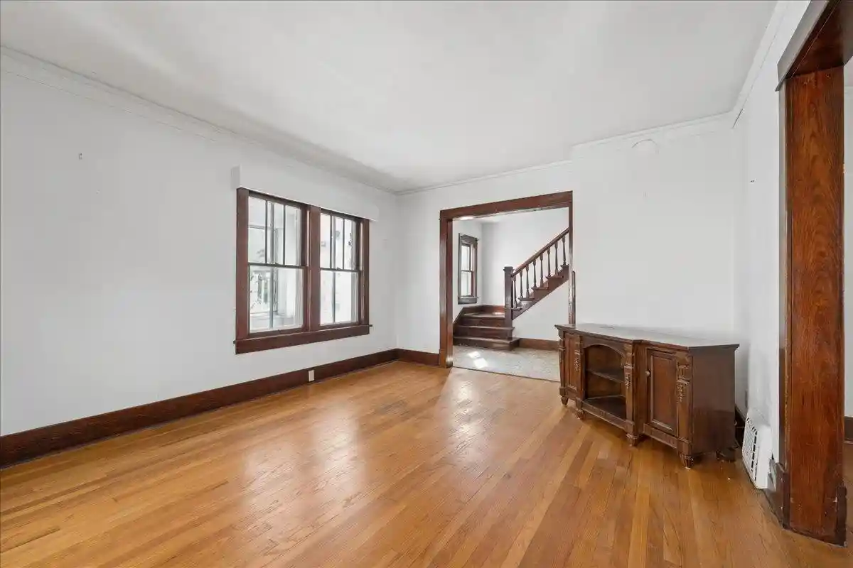 Photo 3 of Sale Pending at 518 Wingra St, Madison, WI 53715 | MLS# 2032763 | Listing updated on 2026-10-08