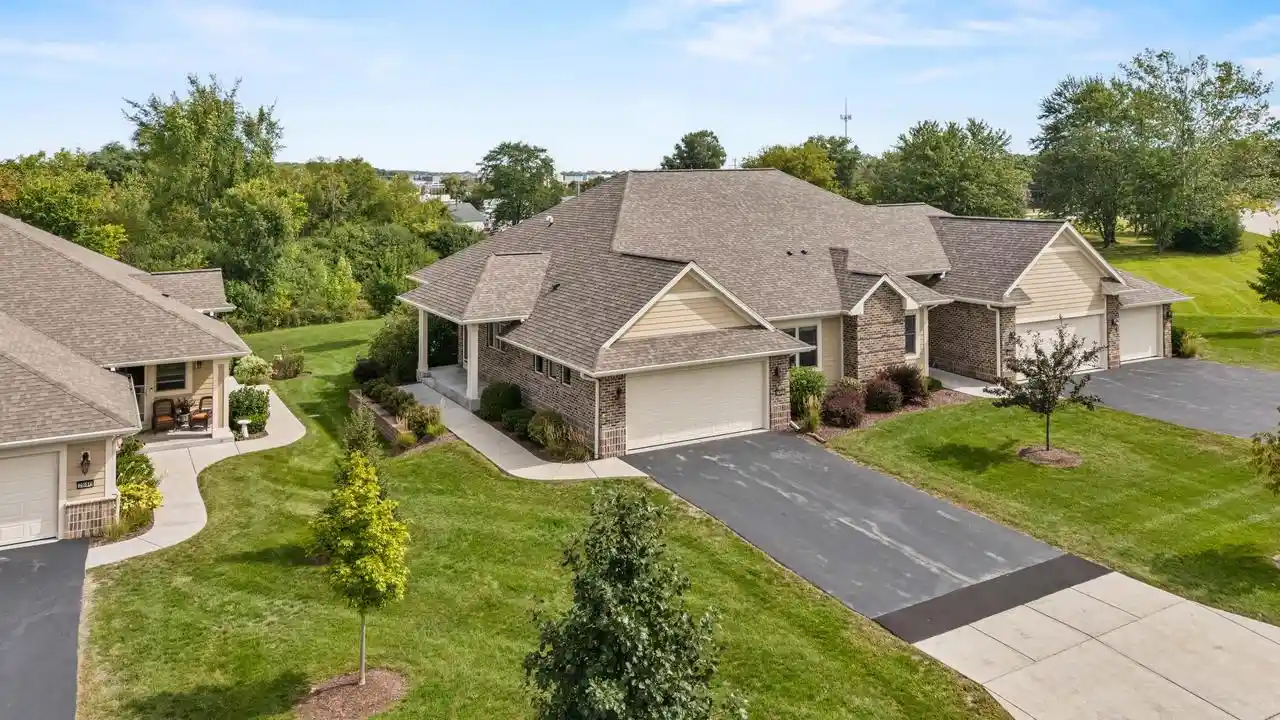 Photo 1 of Condo for sale at 2826 W Villa Dr, Franklin, WI 53132 | MLS# 1980772 | Listing updated on 2026-09-23