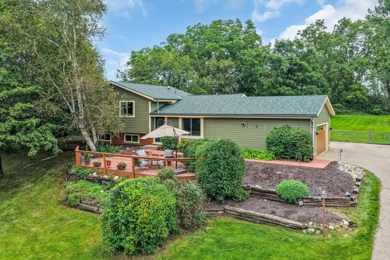 Photo 1 of Single family home for sale at W242s7070 Cameron Dr, Waukesha, WI 53189 | MLS# 1980771 | Listing updated on 2026-09-27
