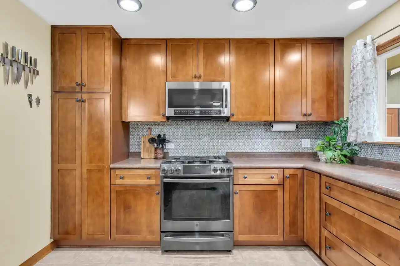 Photo 3 of Single family home for sale at W242s7070 Cameron Dr, Waukesha, WI 53189 | MLS# 1980771 | Listing updated on 2026-09-27