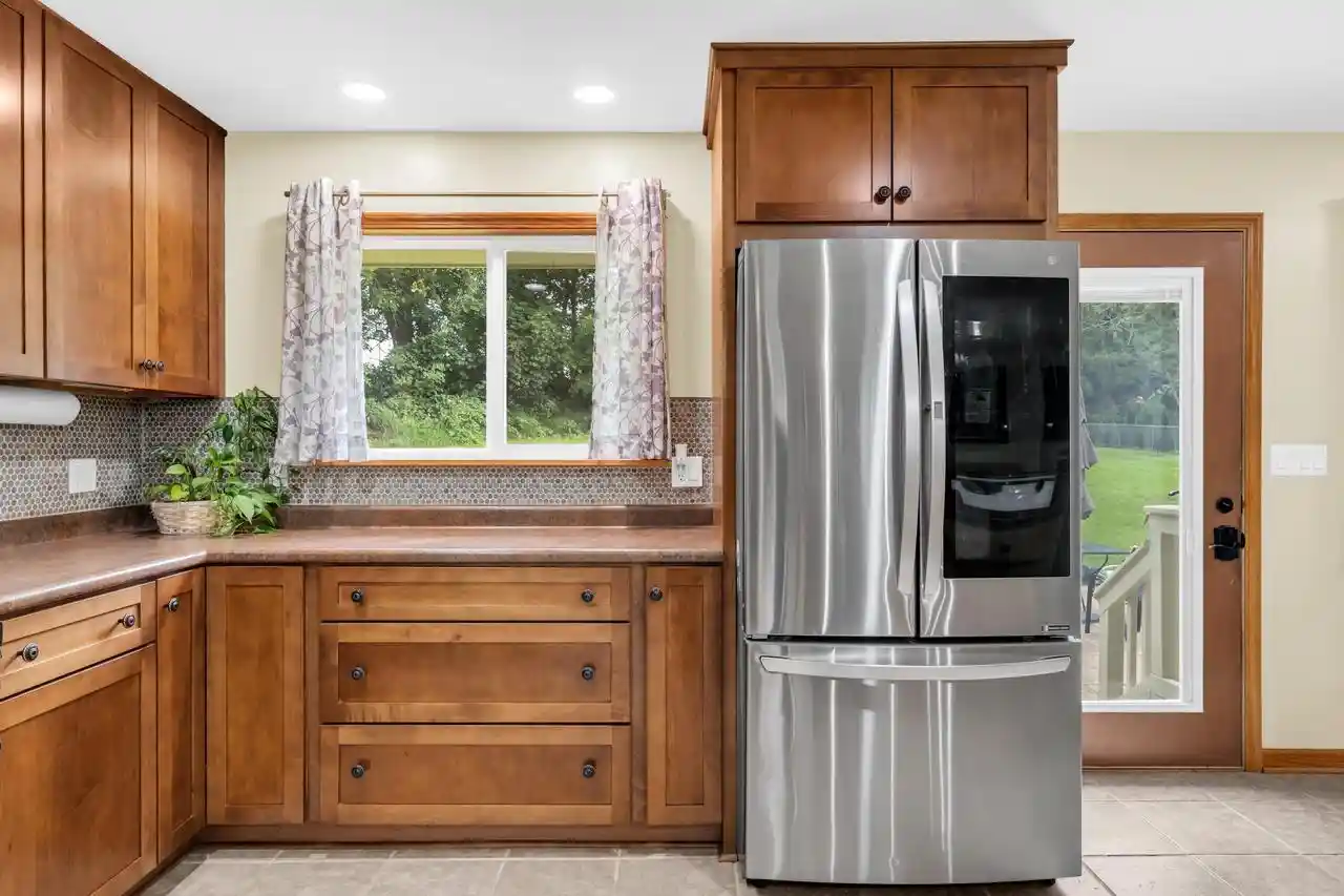Photo 4 of Single family home for sale at W242s7070 Cameron Dr, Waukesha, WI 53189 | MLS# 1980771 | Listing updated on 2026-09-27