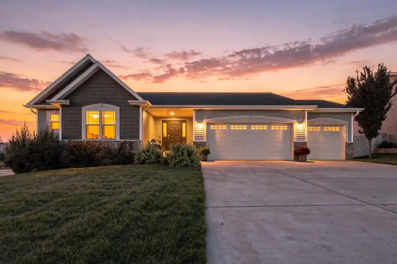 Photo 1 of Single family home for sale at 901 Casey Dr, Watertown, WI 53094 | MLS# 1980775 | Listing updated on 2026-10-07