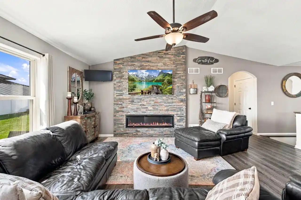 Photo 2 of Single family home for sale at 901 Casey Dr, Watertown, WI 53094 | MLS# 1980775 | Listing updated on 2026-10-07