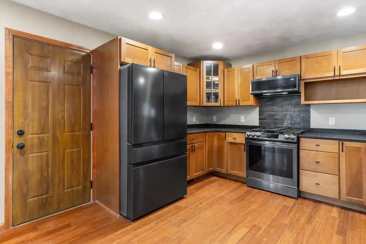 Photo 1 of Single family home for sale at 464 W Church St, Evansville, WI 53536 | MLS# 1980786 | Listing updated on 2026-09-18