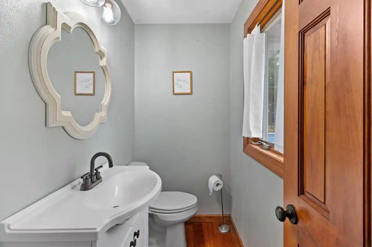 Photo 4 of Single family home for sale at 464 W Church St, Evansville, WI 53536 | MLS# 1980786 | Listing updated on 2026-09-18