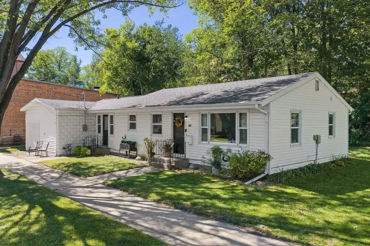 Photo 1 of Sale Pending at 437 N Walnut St, Reedsburg, WI 53959 | MLS# 2032770 | Listing updated on 2026-09-19