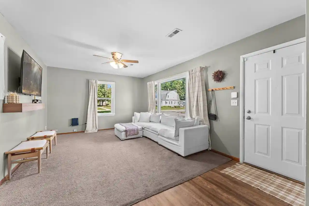 Photo 4 of Sale Pending at 437 N Walnut St, Reedsburg, WI 53959 | MLS# 2032770 | Listing updated on 2026-09-19