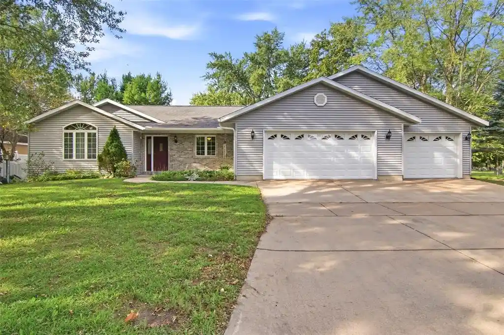 Photo 1 of Single family home for sale at 328 Marshall St, Chippewa Falls, WI 54729 | MLS# 1605173 | Listing updated on 2026-09-17