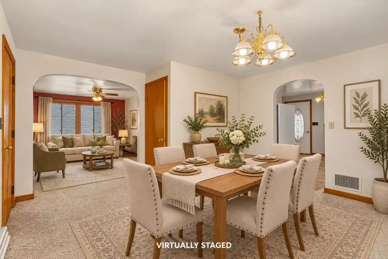 Photo 2 of Single family home for sale at 1501 S Cherry Ave, Marshfield, WI 54449 | MLS# 22604584 | Listing updated on 2026-09-16