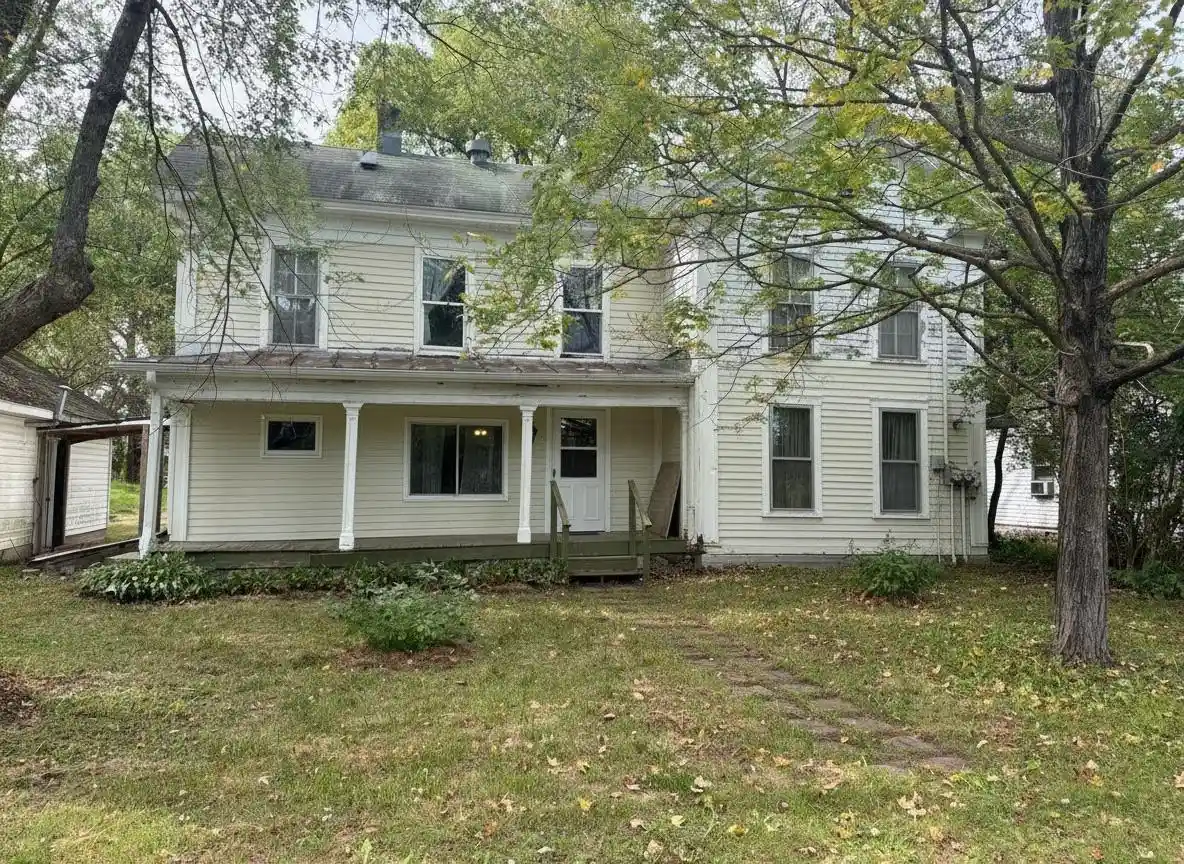 Photo 1 of Single family home for sale at N4547 Broadway St, New London, WI 54961 | MLS# 50332737 | Listing updated on 2026-09-17
