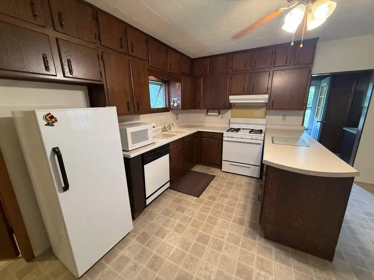 Photo 2 of Single family home for sale at N4547 Broadway St, New London, WI 54961 | MLS# 50332737 | Listing updated on 2026-09-17