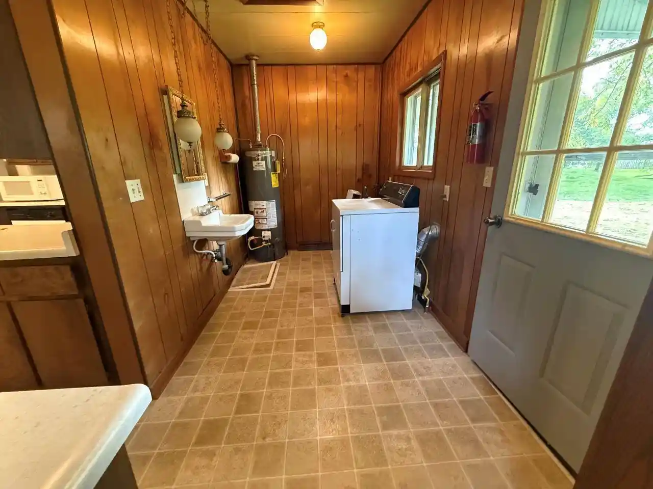 Photo 3 of Single family home for sale at N4547 Broadway St, New London, WI 54961 | MLS# 50332737 | Listing updated on 2026-09-17