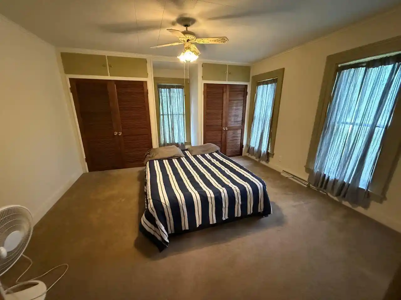 Photo 4 of Single family home for sale at N4547 Broadway St, New London, WI 54961 | MLS# 50332737 | Listing updated on 2026-09-17