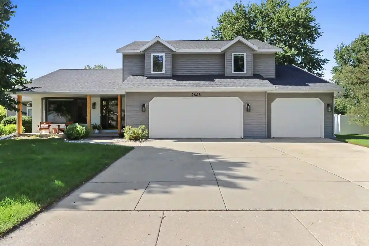 Photo 1 of Single family home for sale at 2648 Vonda Dr, Green Bay, WI 54311 | MLS# 50332740 | Listing updated on 2026-09-22