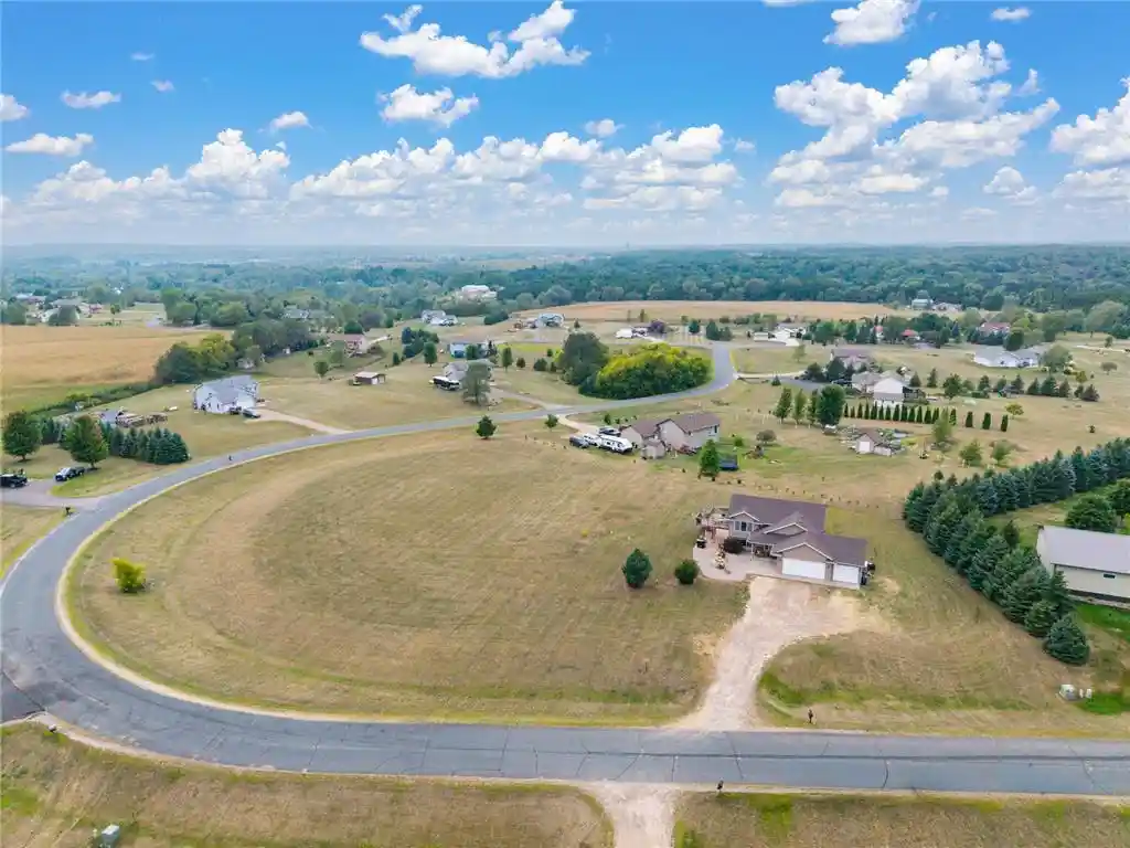 Photo 2 of Single family home for sale at 926 189th Avenue, New Richmond, WI 54017 | MLS# 7122233 | Listing updated on 2026-09-17