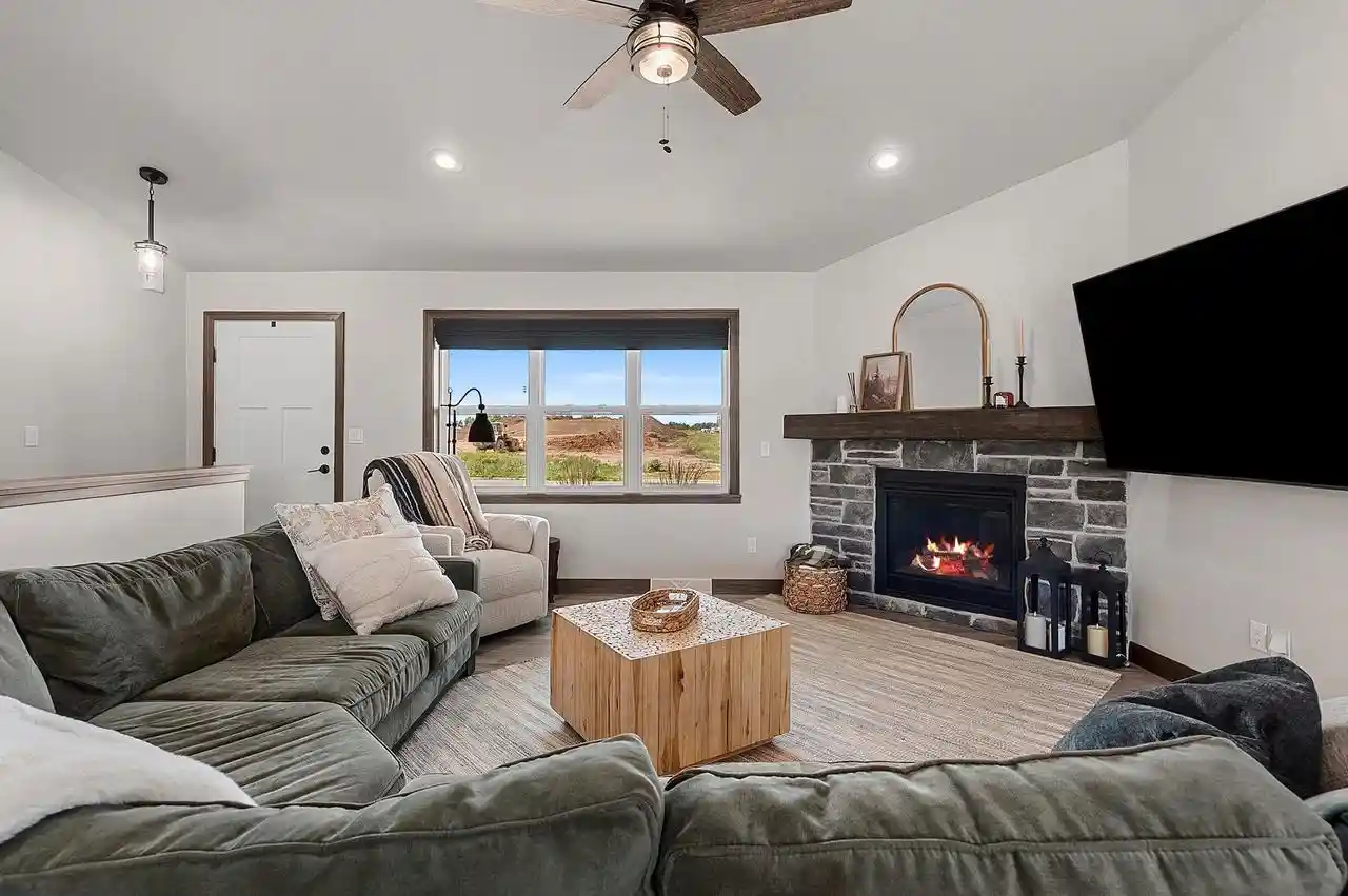 Photo 2 of Single family home for sale at 2347 Tigerwood Trl, De Pere, WI 54115 | MLS# 50332751 | Listing updated on 2026-09-18