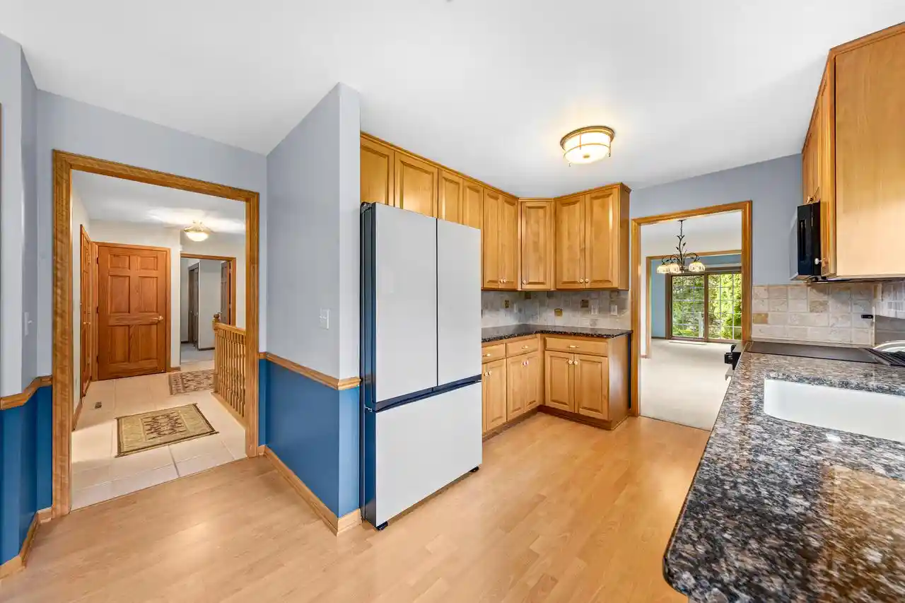 Listing Photo 5 - Condo for sale in building located at 500 S Mcpride Ln, Brookfield, WI 53045 - Unit #B