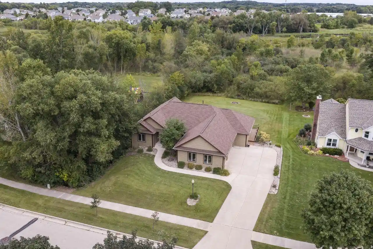 Photo 1 of Single family home for sale at 1326 Two Rivers Ct, Mukwonago, WI 53149 | MLS# 1980809 | Listing updated on 2026-09-18