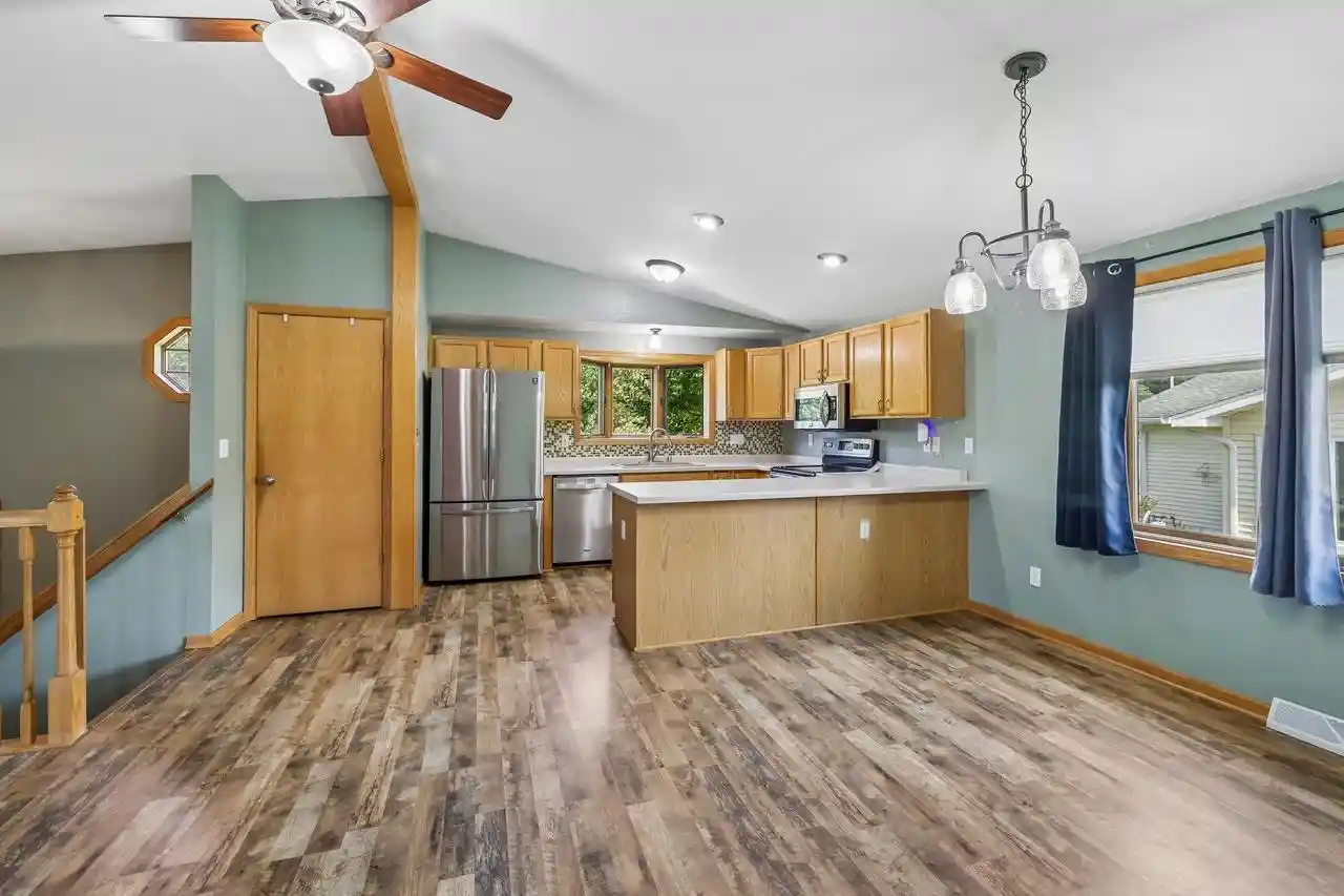 Photo 4 of Single family home for sale at 305 W Lafollette St, Pardeeville, WI 53954 | MLS# 2032791 | Listing updated on 2026-09-19