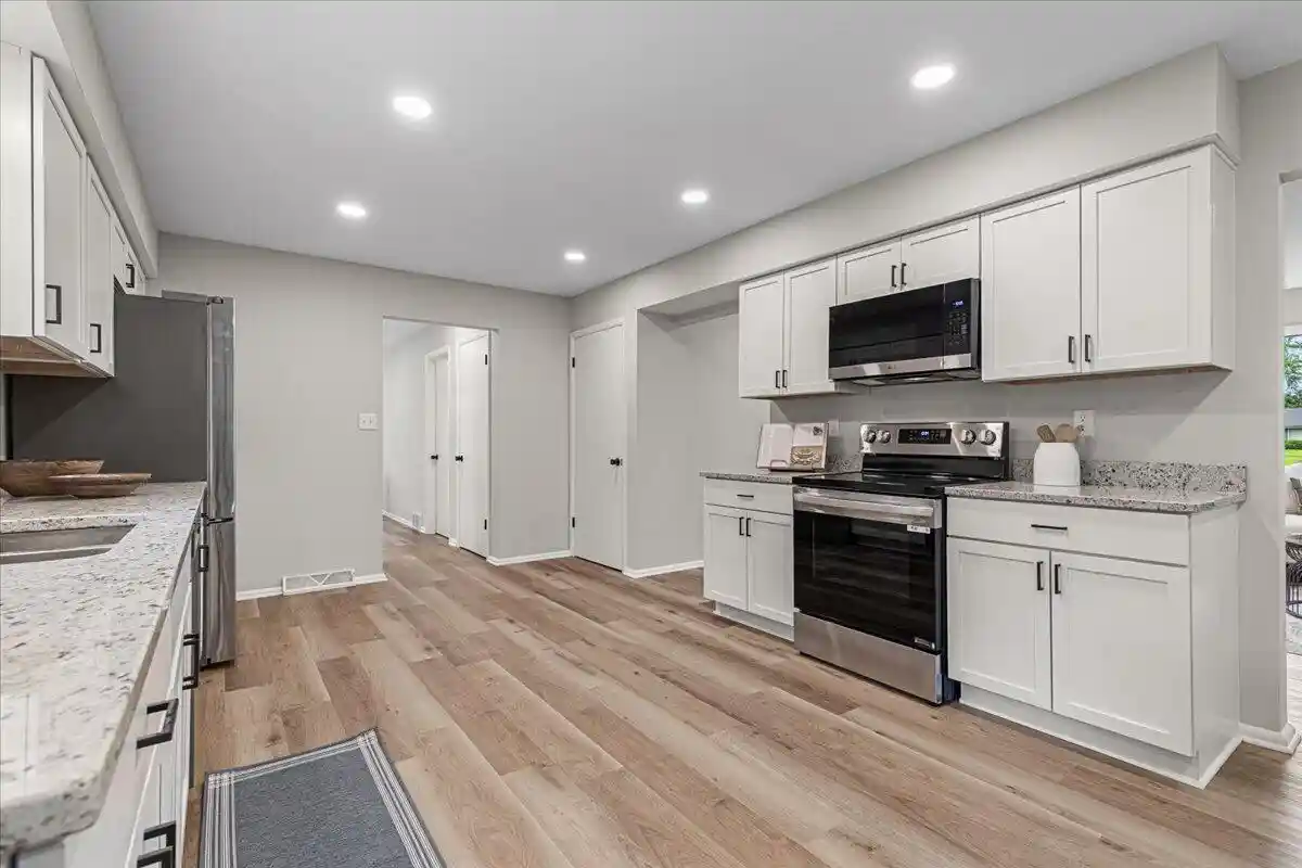 Photo 4 of Single family home for sale at 8048 N Greenview Ct, Milwaukee, WI 53223 | MLS# 1980816 | Listing updated on 2026-09-18