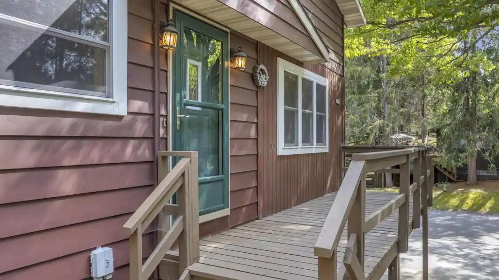Photo 1 of Single family home for sale at 5529 Evergreen Dr, Sheboygan, WI 53081 | MLS# 1980820 | Listing updated on 2026-10-05