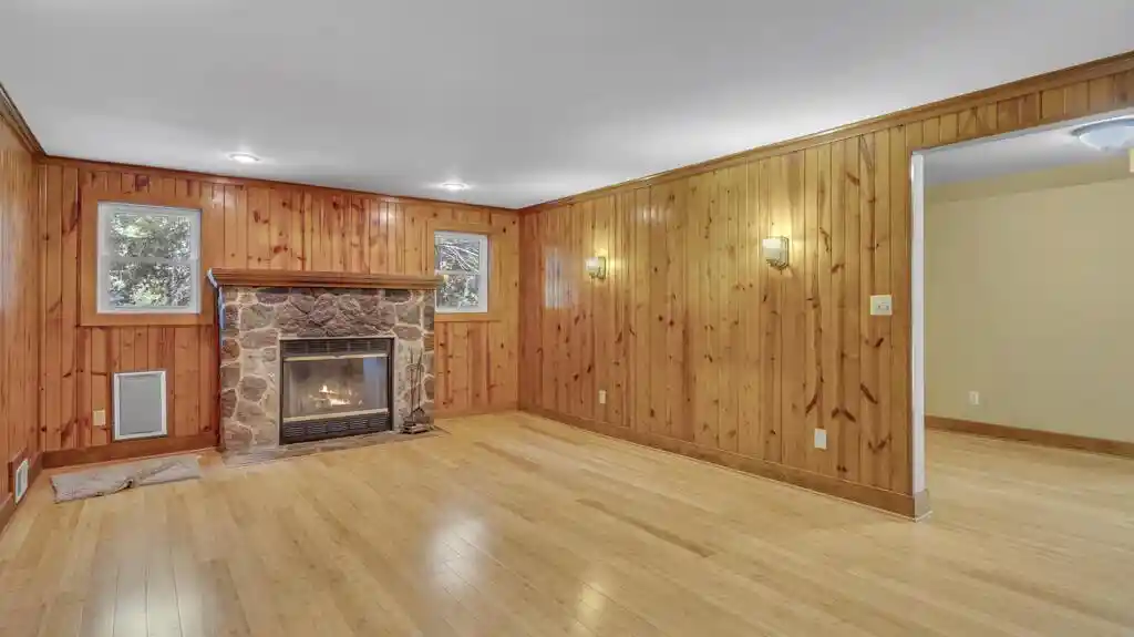 Photo 3 of Single family home for sale at 5529 Evergreen Dr, Sheboygan, WI 53081 | MLS# 1980820 | Listing updated on 2026-10-05