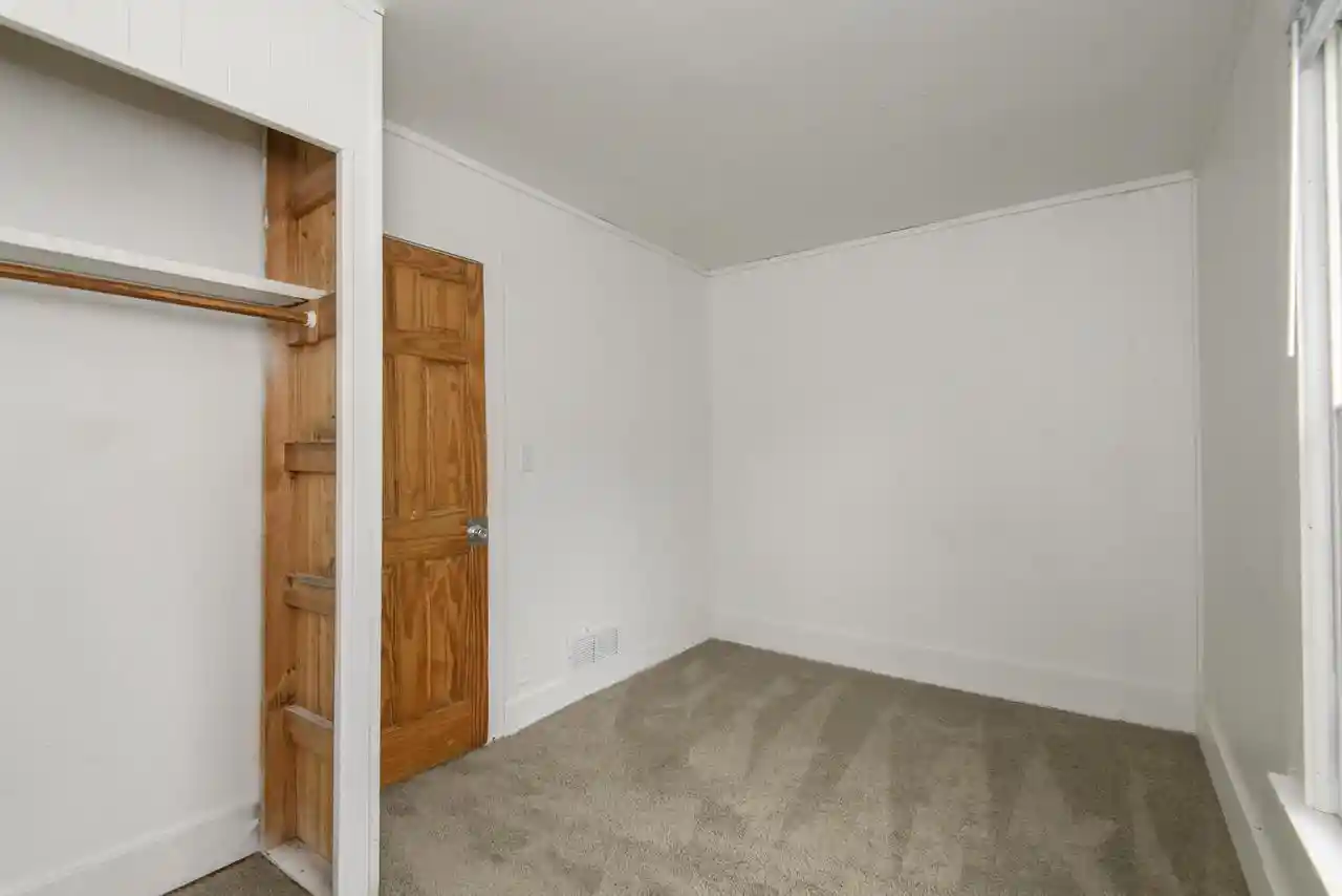 Photo 4 of Single family home for sale at 923 Randall St, Beloit, WI 53511 | MLS# 1980823 | Listing updated on 2026-09-17