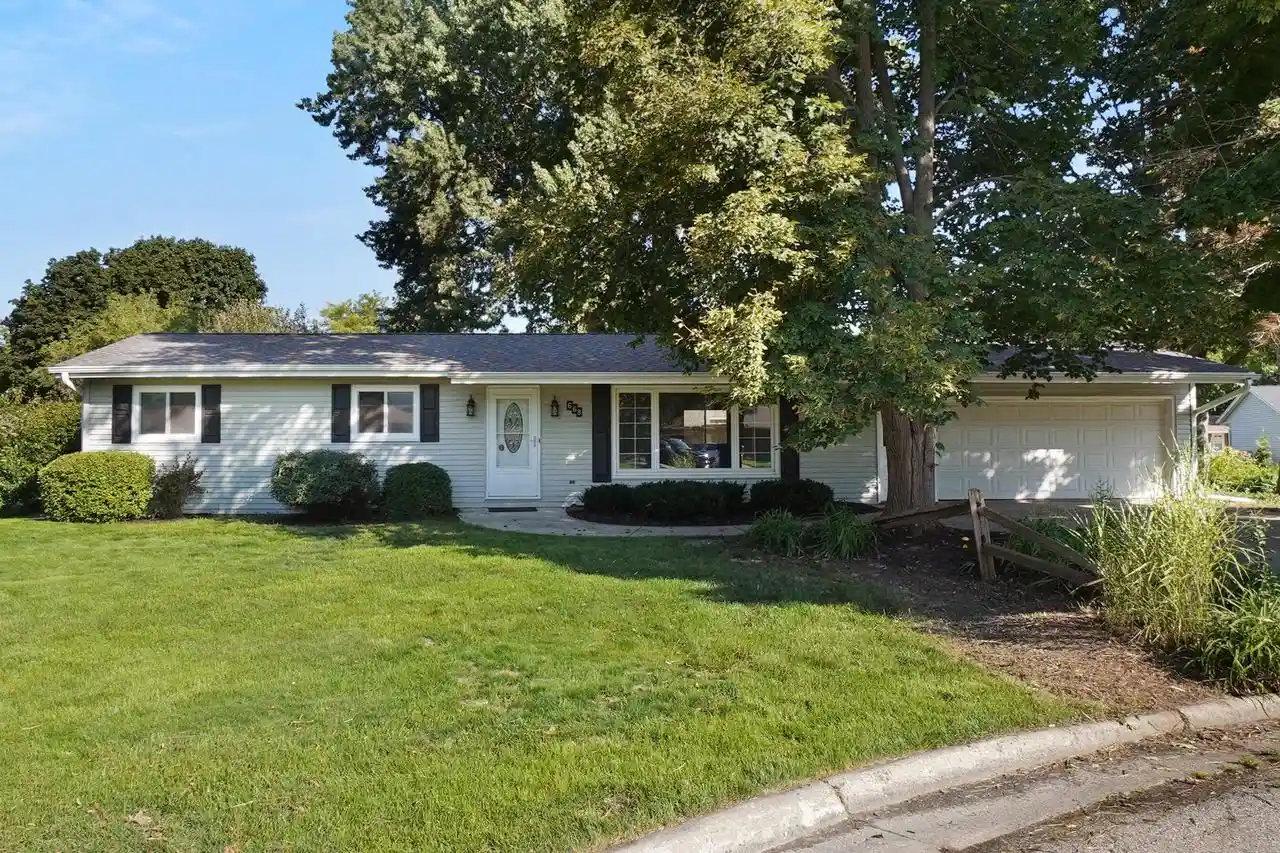 Photo 1 of Single family home for sale at 668 Tulip Ct, Oconomowoc, WI 53066 | MLS# 1980826 | Listing updated on 2026-09-21